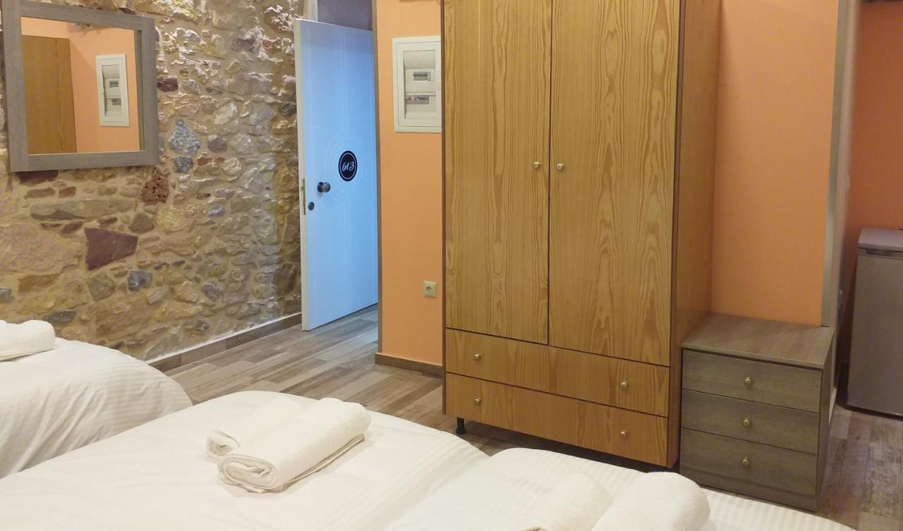 Cityzen Rooms Chios Bagian luar foto